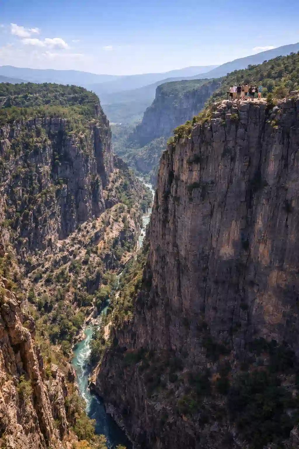 Тазы Каньон